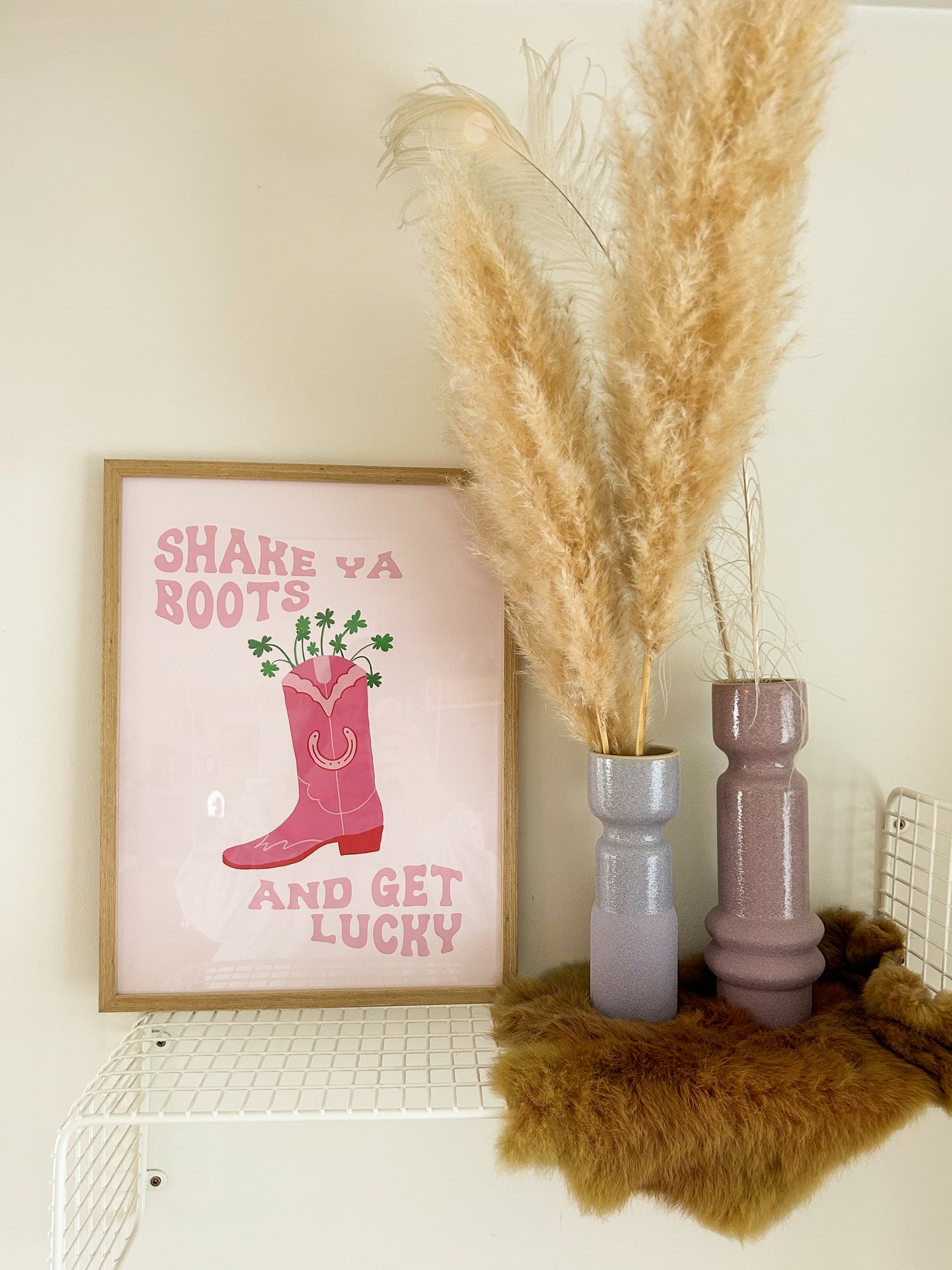 Poster 'Shake ya boots and get lucky'
